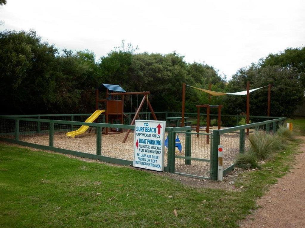 The Lakes Beachfront Holiday Park Lake Tyers Beach Eksteriør billede